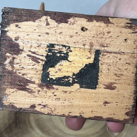 Vintage MCM 1960s Hand Carved Figural Wooden Bird On Stand Big Eyes Hand Made - Picture 8 of 8